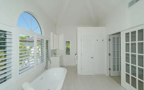 228 Van Buren Drive Sarasota FL 34236