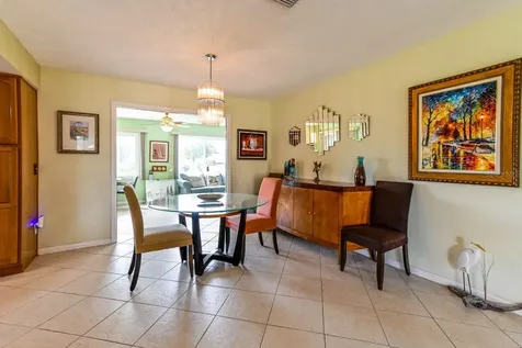 105 12th Street SW Ruskin FL 33570