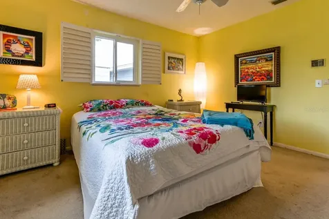 105 12th Street SW Ruskin FL 33570