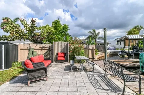 105 12th Street SW Ruskin FL 33570