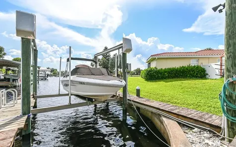 105 12th Street SW Ruskin FL 33570