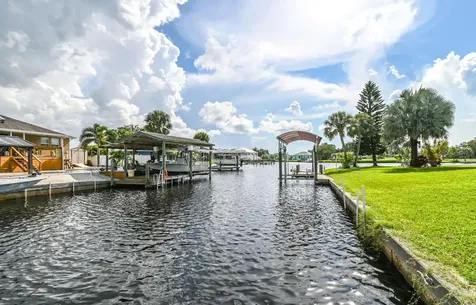 105 12th Street SW Ruskin FL 33570