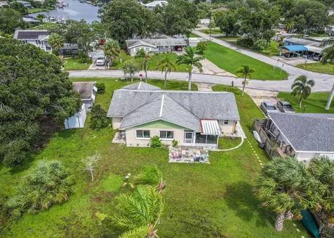 105 12th Street SW Ruskin FL 33570