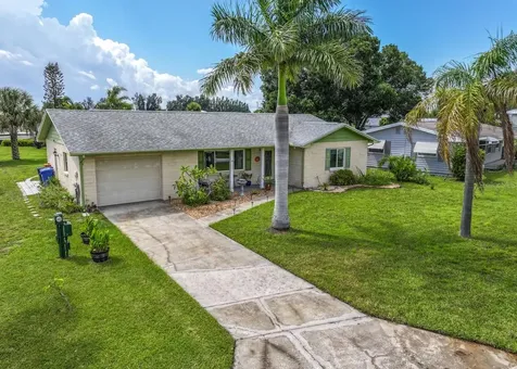 105 12th Street SW Ruskin FL 33570