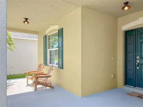 242 W Fiesta Key Loop Deland FL 32720
