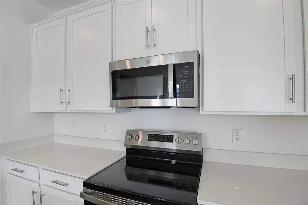 4056 Bannock Avenue Tavares FL 32778