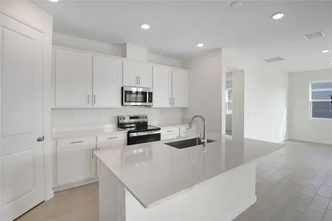 4056 Bannock Avenue Tavares FL 32778