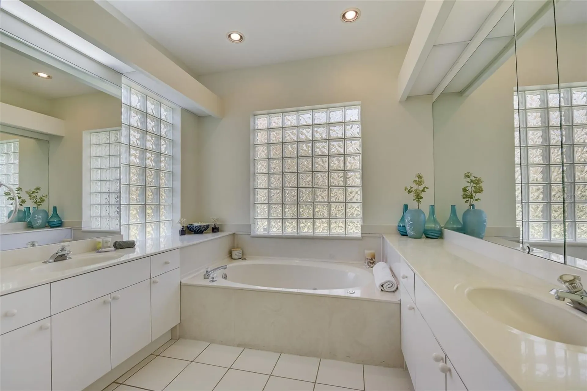 4653 Hadfield Drive Sarasota FL 34235