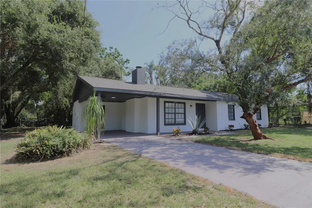 4806 E Idlewild Avenue Tampa FL 33610