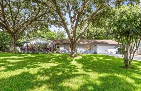 510 Royal Greens Drive Temple Terrace FL 33617