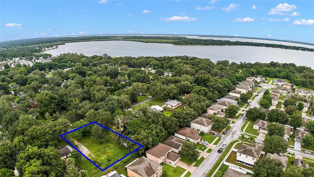 1511 Moss Avenue Leesburg FL 34748