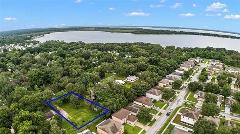 1511 Moss Avenue Leesburg FL 34748