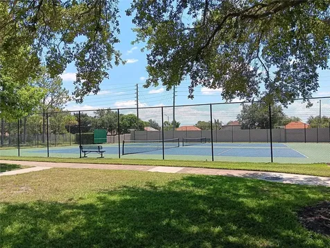 2860 N Powers Drive Orlando FL 32818