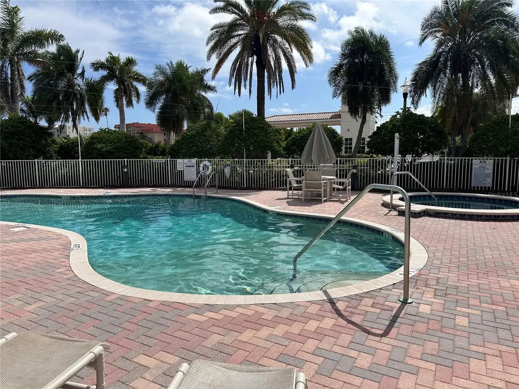 110 Forest Hills Drive Redington Shores FL 33708