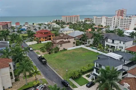 110 Forest Hills Drive Redington Shores FL 33708