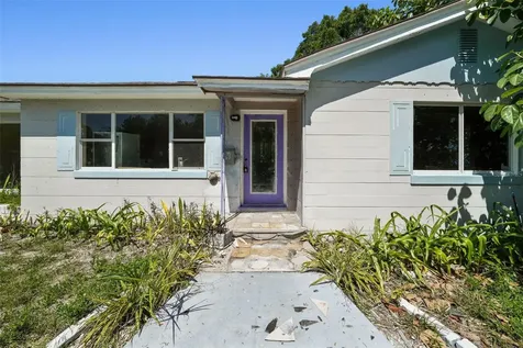 4605 Azalea Way S St Petersburg FL 33705