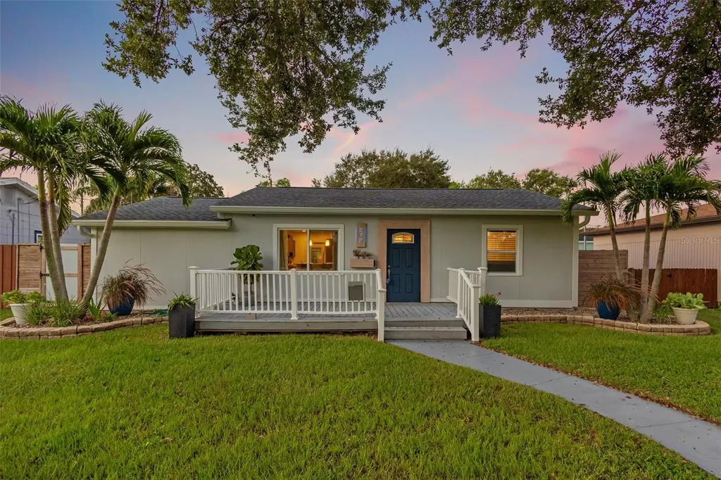 272 39th Avenue NE St Petersburg FL 33703