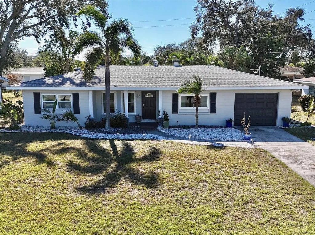 2420 Foster Lane Sarasota FL 34239