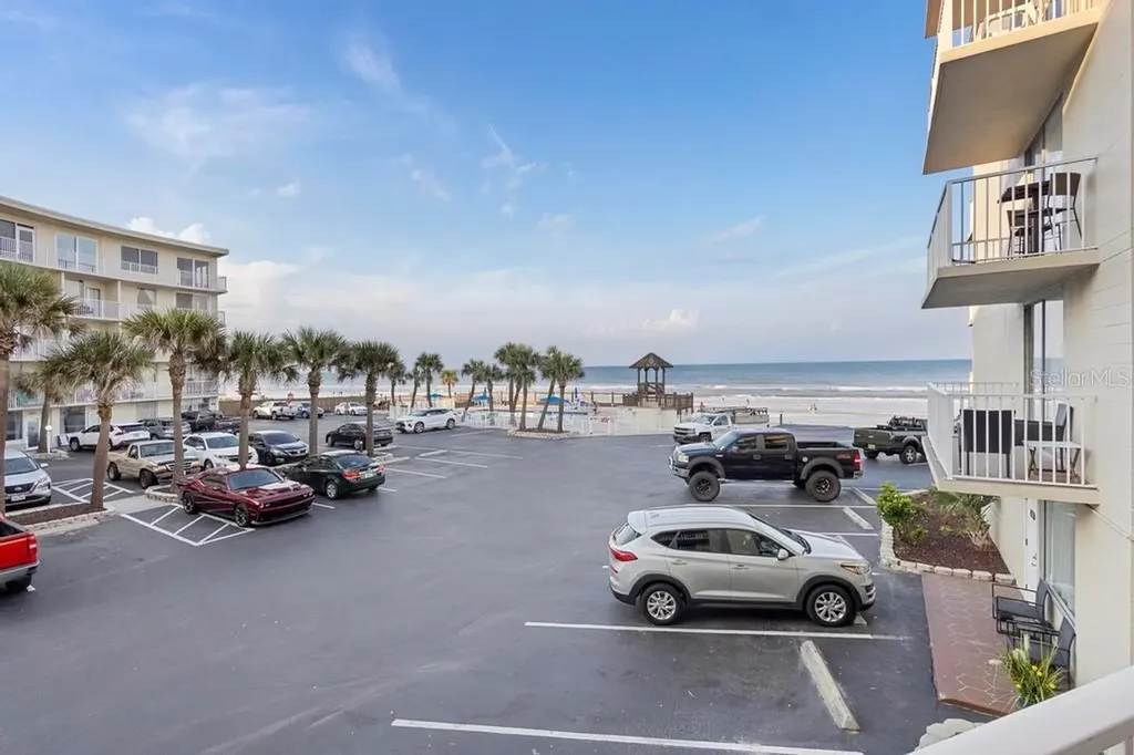 1233 S Atlantic Avenue Daytona Beach FL 32118