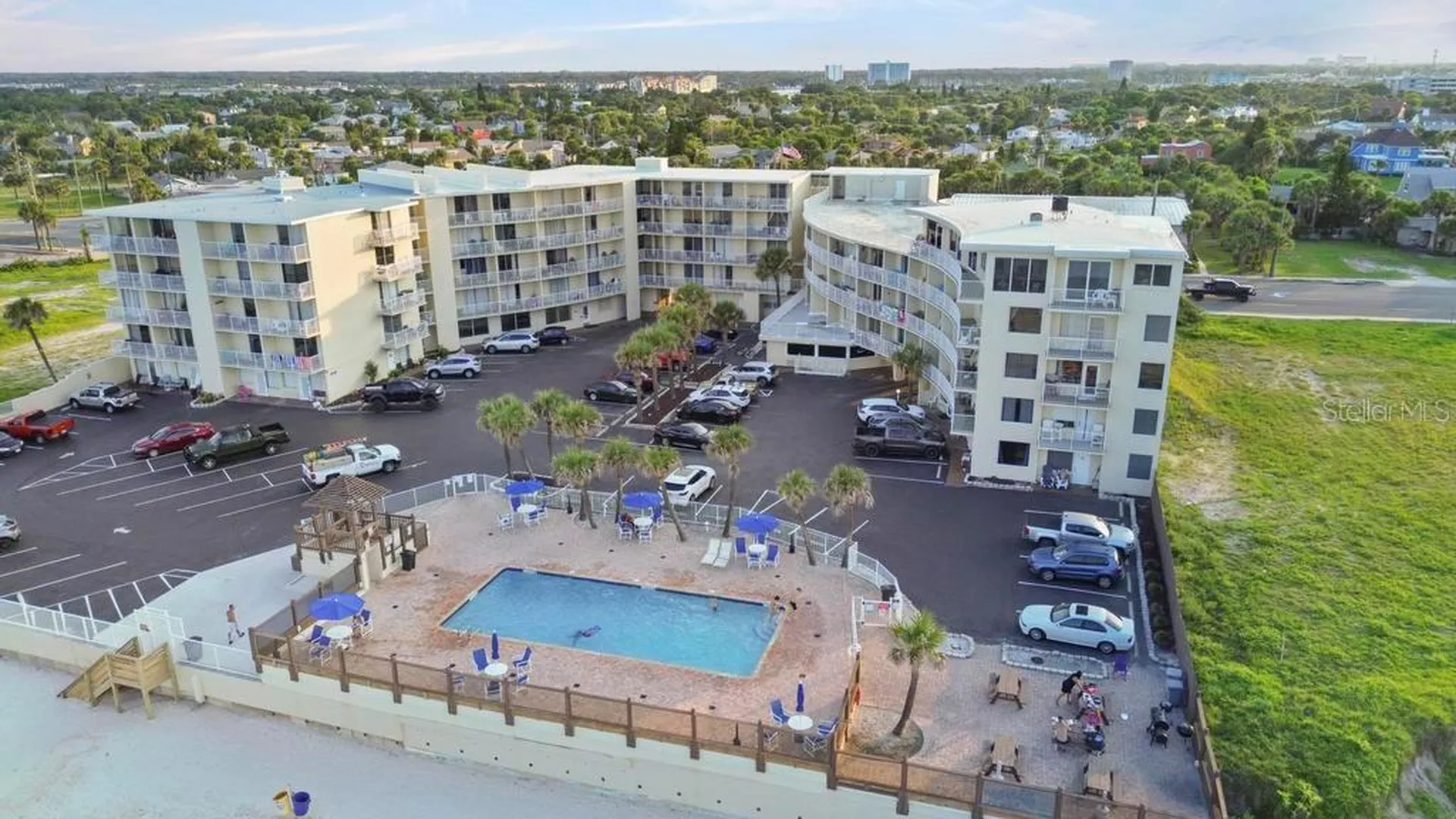 1233 S Atlantic Avenue Daytona Beach FL 32118