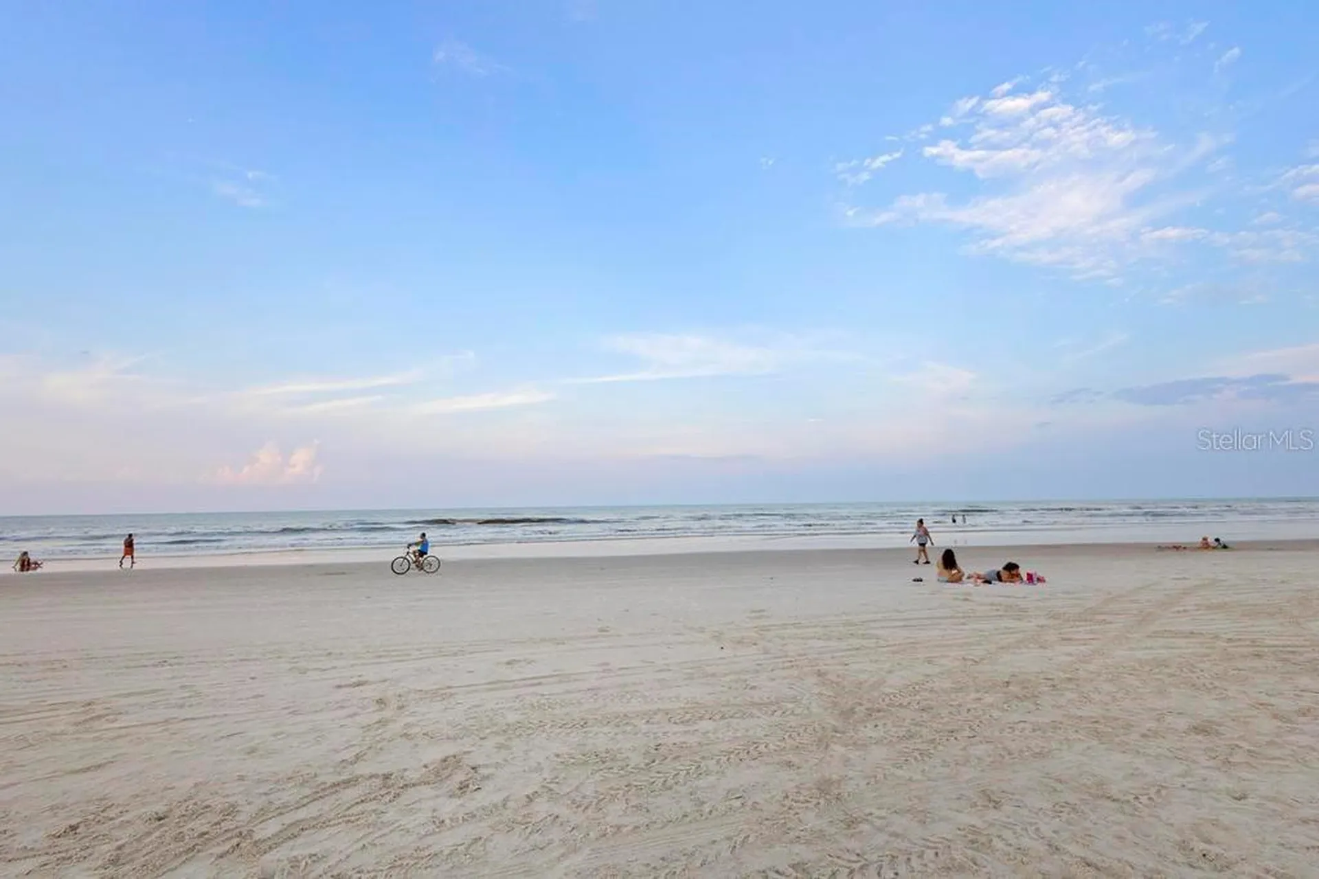 1233 S Atlantic Avenue Daytona Beach FL 32118