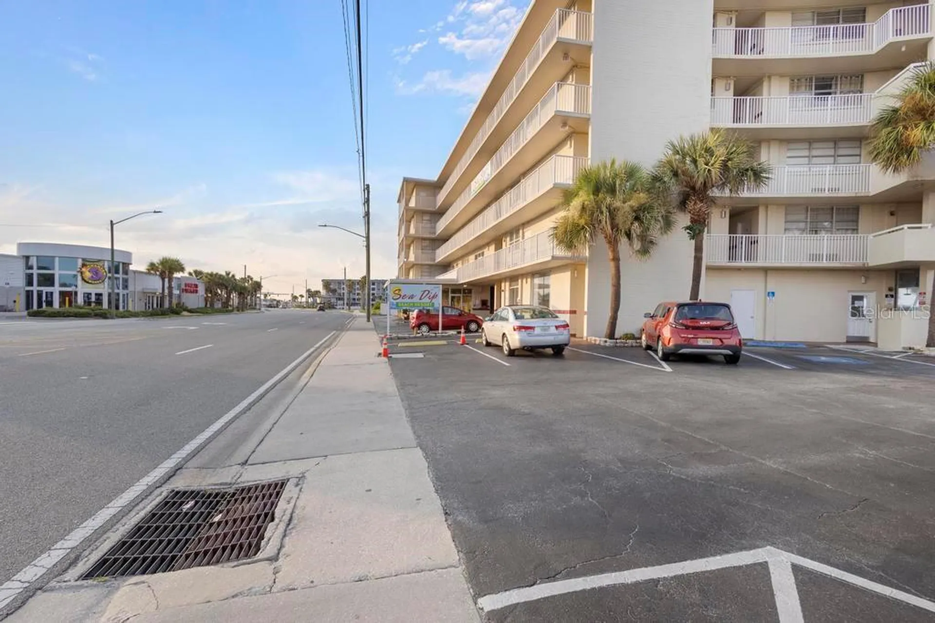 1233 S Atlantic Avenue Daytona Beach FL 32118