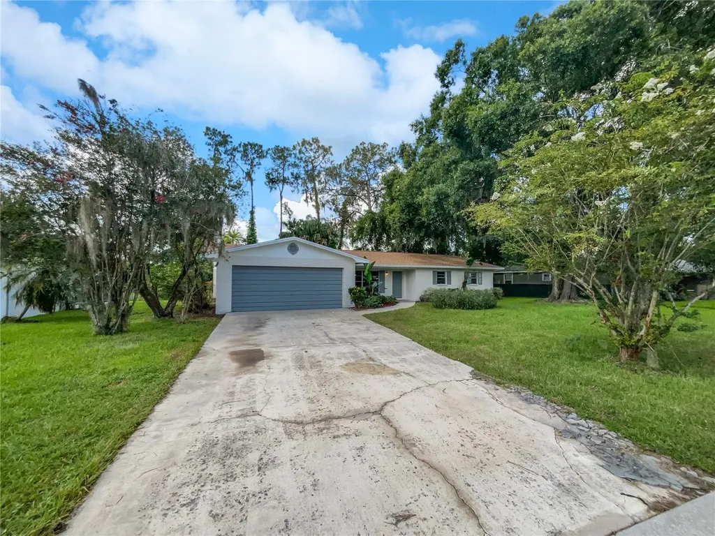 3521 Lori Lane N Lakeland FL 33801