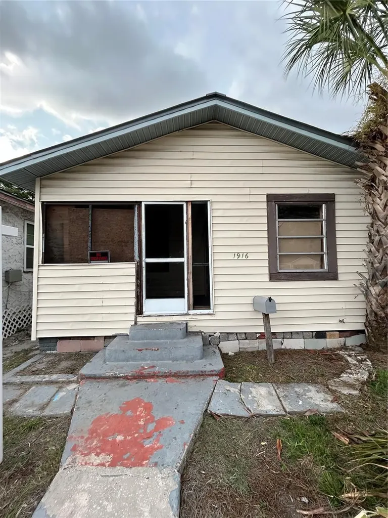 1916 E 21st Avenue Tampa FL 33605