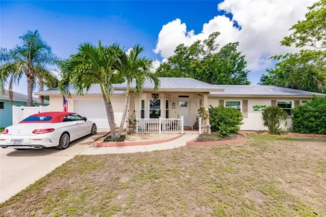 912 69th Street NW Bradenton FL 34209