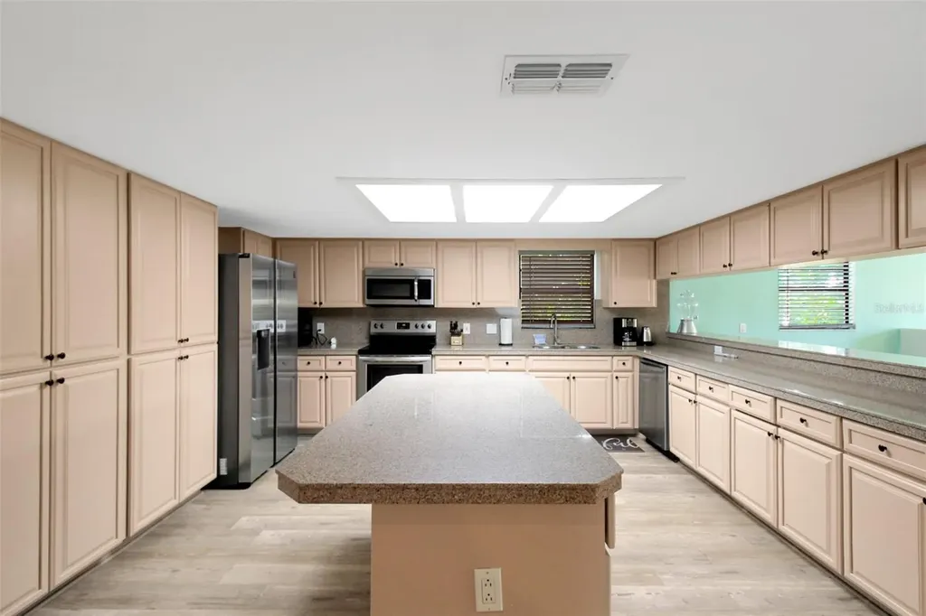 4003 Bayside Court Bradenton FL 34210