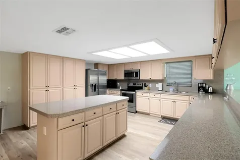4003 Bayside Court Bradenton FL 34210