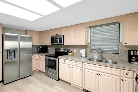 4003 Bayside Court Bradenton FL 34210