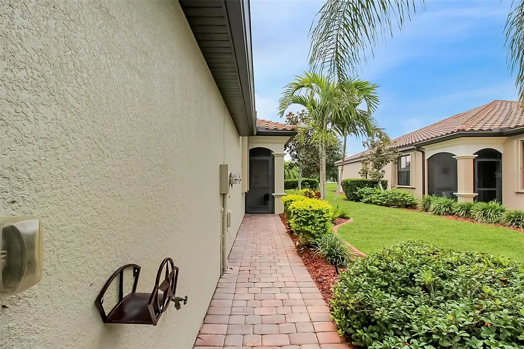 20230 Tesoro Drive Venice FL 34293