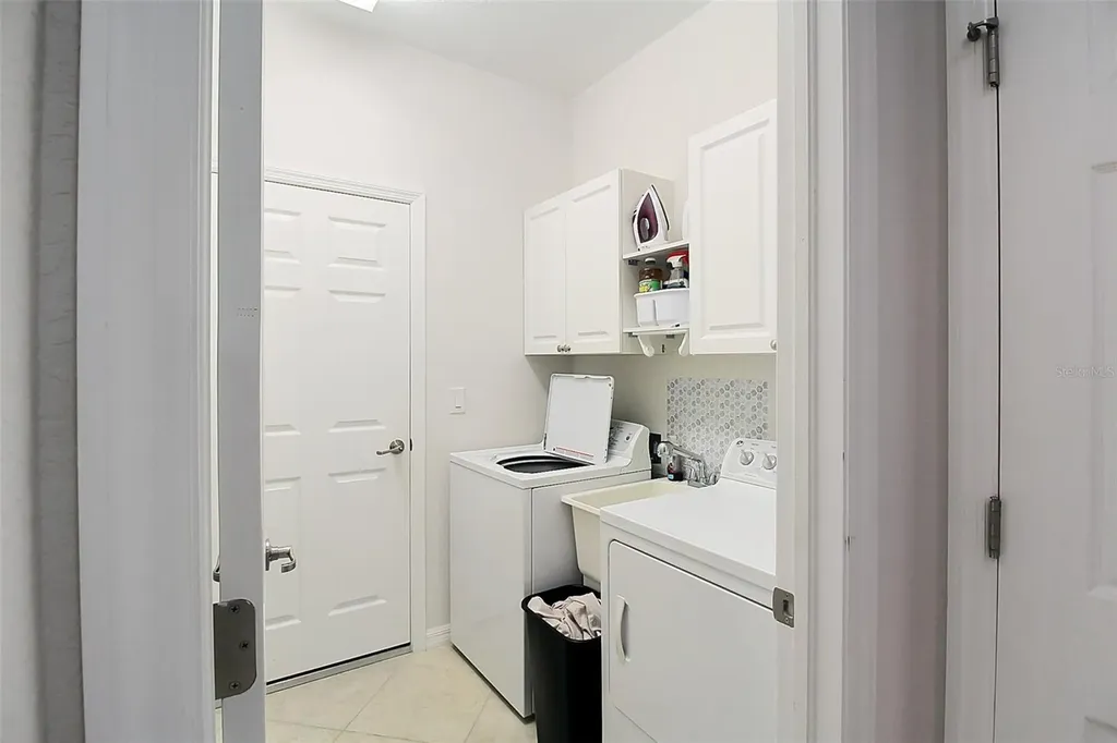 20230 Tesoro Drive Venice FL 34293
