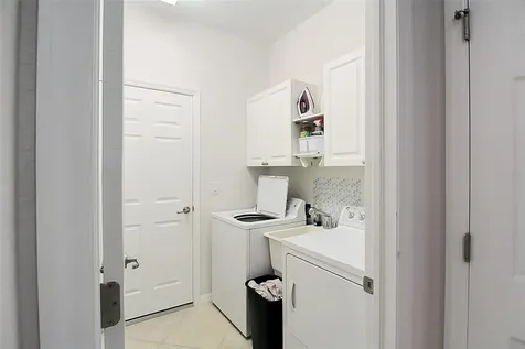 20230 Tesoro Drive Venice FL 34293
