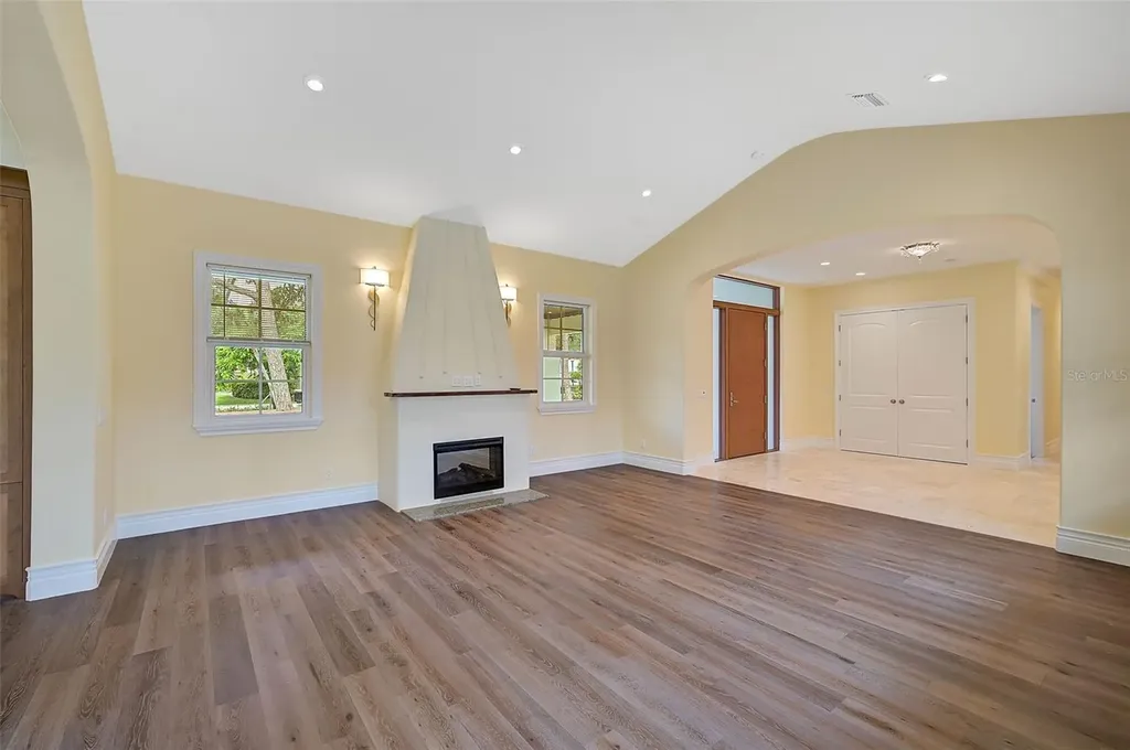 360 N Point Road Osprey FL 34229