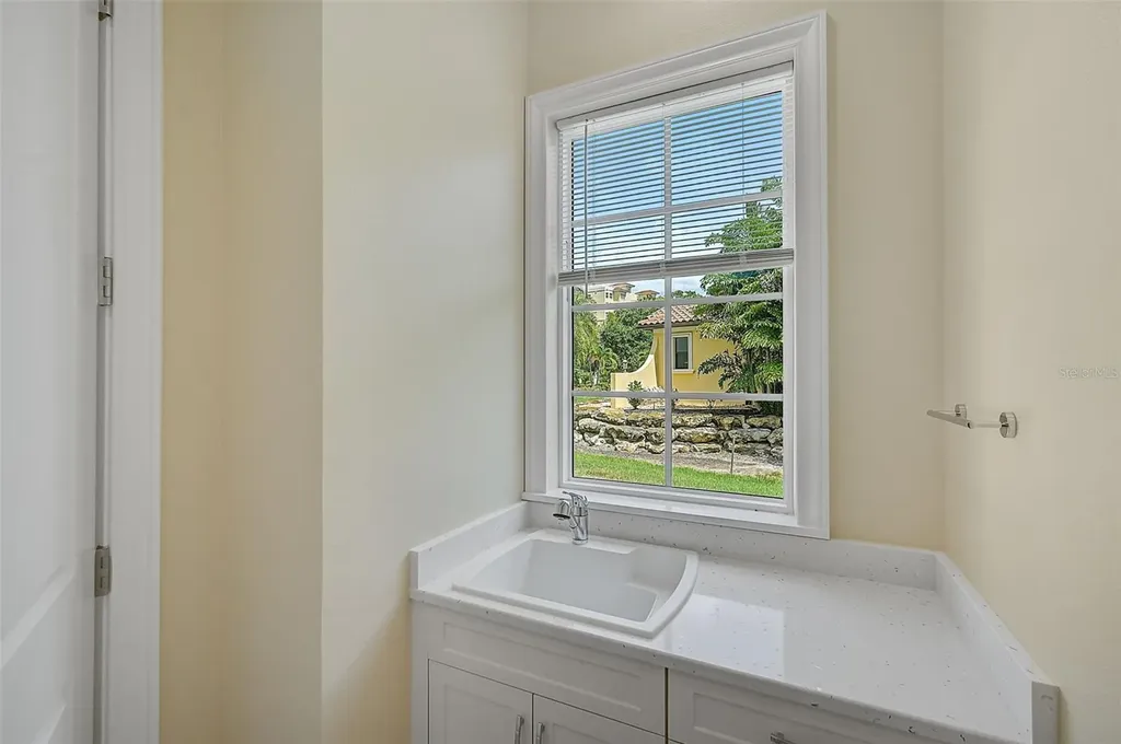 360 N Point Road Osprey FL 34229