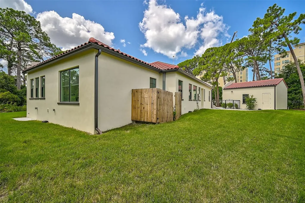 360 N Point Road Osprey FL 34229