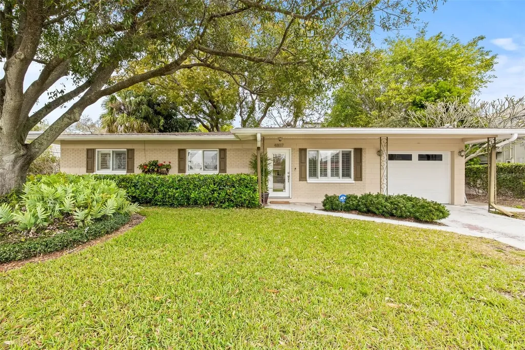 4807 W Bay Villa Avenue Tampa FL 33611