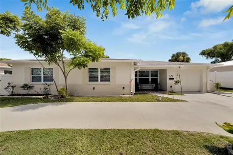 3752 24th Avenue N St Petersburg FL 33713