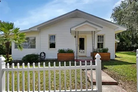 107 Siesta Court Deland FL 32724