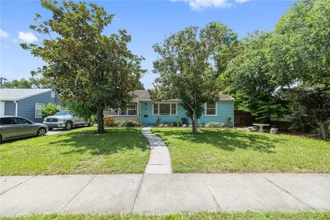 764 40th Avenue N St Petersburg FL 33703