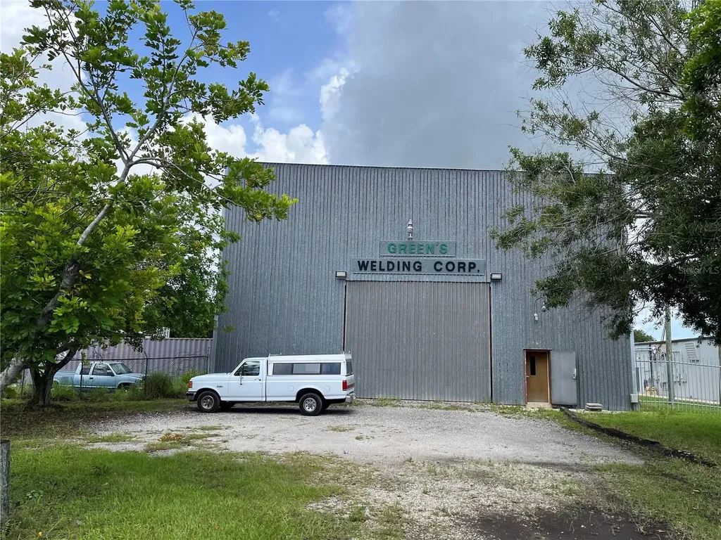 6781 33rd Street E Sarasota FL 34243