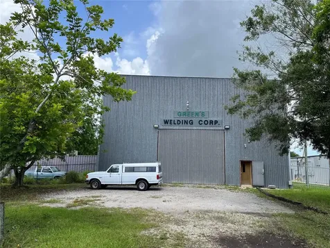 6781 33rd Street E Sarasota FL 34243