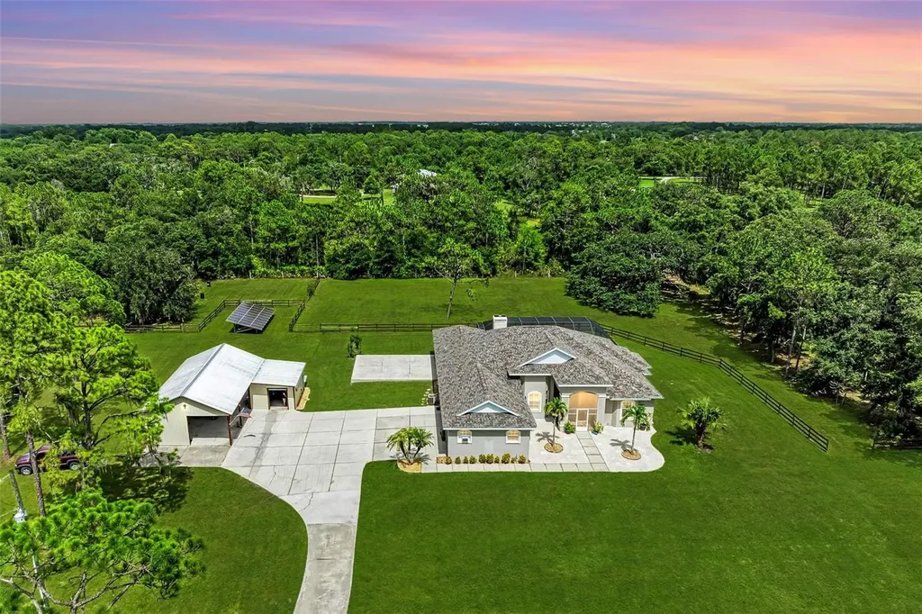 6215 217th St E Bradenton FL 34211
