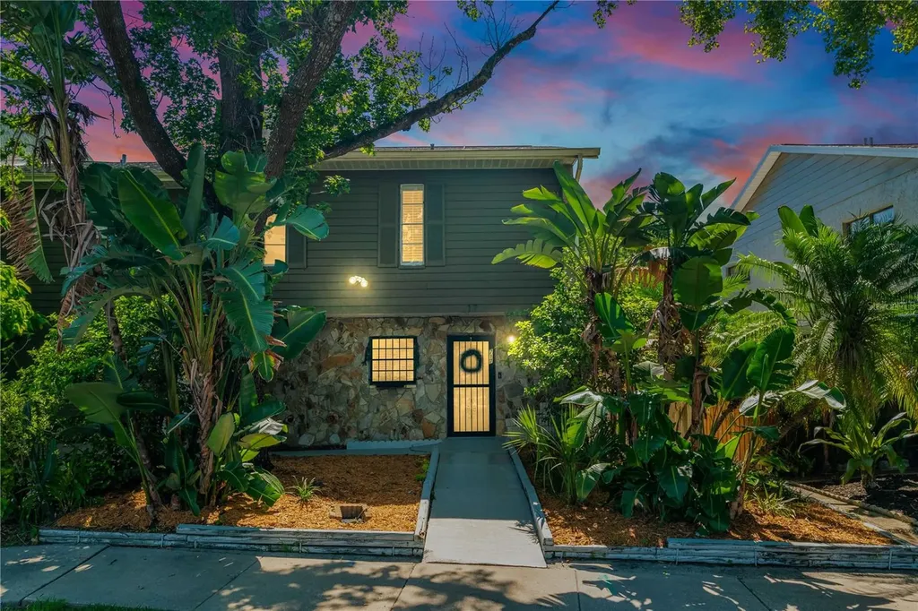 717 N Himes Avenue Tampa FL 33609
