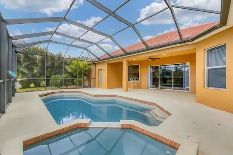 5275 Royal Poinciana Way North Port FL 34291