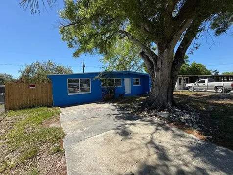 2027 Warrington Way Tampa FL 33619