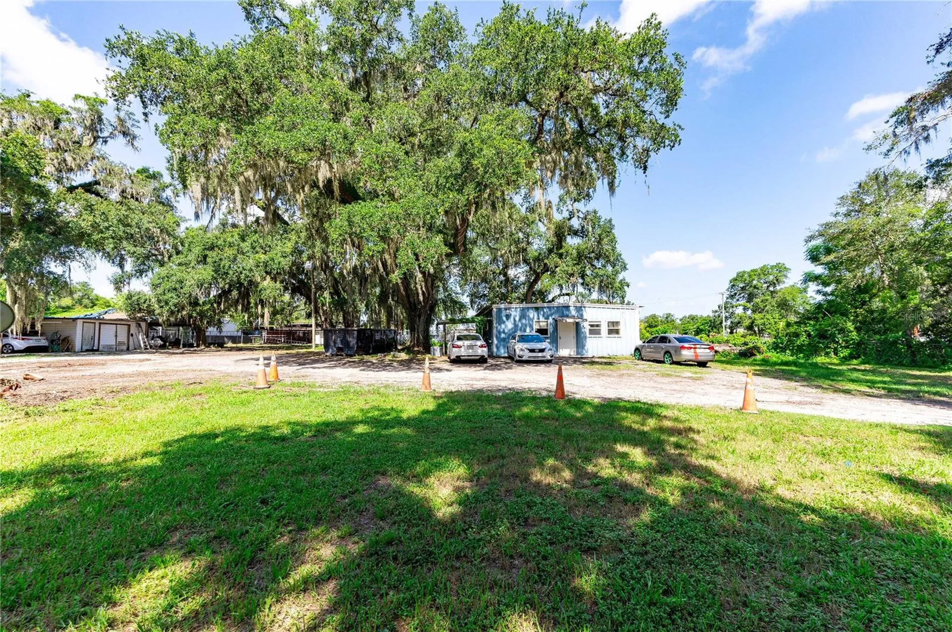 1503 Lakeview Avenue Seffner FL 33584
