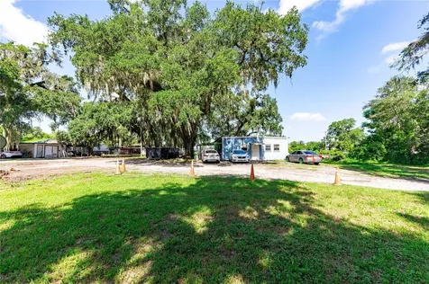1503 Lakeview Avenue Seffner FL 33584
